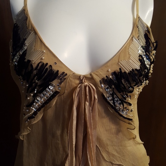 Ruffle tank/ blouse - Picture 2 of 4